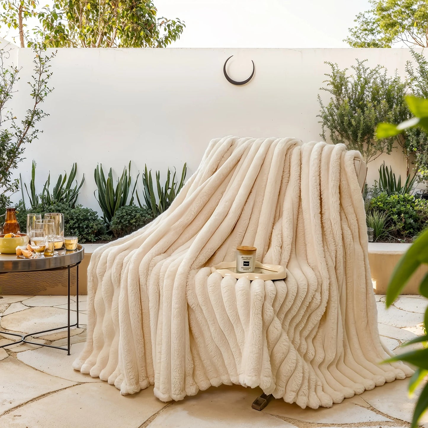 Luxurious Fleece RV Blanket - Soft, Plush, Multi-Use Throw for Travel, Office Naps, Summer Air Conditioning, and Sofa Cover