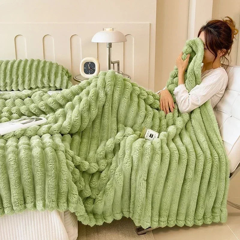 Winter Tafu Velvet Children's Comfortable Blanket Thick Coral Fleece Throw Blankets Adults Office Nap Blanket Sofa Small Cover