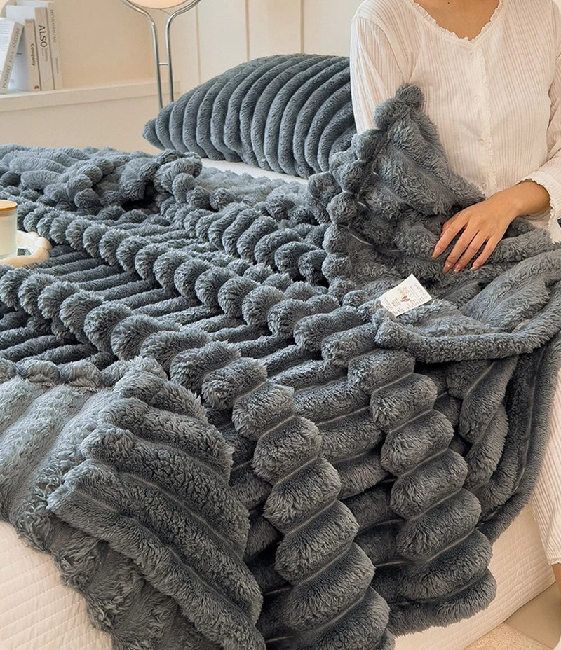 Light luxury Multifunctional Solid Color Rabbit Velvet Blanket Winter Thick Warm Flannel Used For Bedroom Living Room Blanket