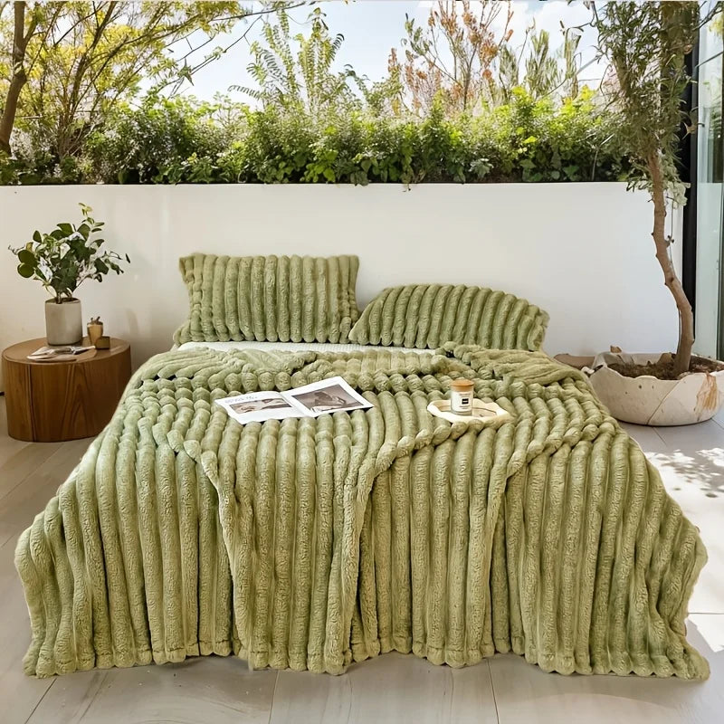 Luxurious Fleece RV Blanket - Soft, Plush, Multi-Use Throw for Travel, Office Naps, Summer Air Conditioning, and Sofa Cover
