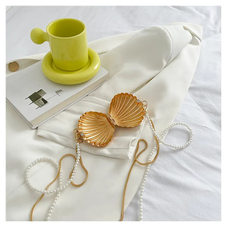 2025 New Summer Lipstick Bags for Women Fashion Pearl Mini Purse Crossbody Bag High Quality Gold Shell Bag Designer Shoulder Bag