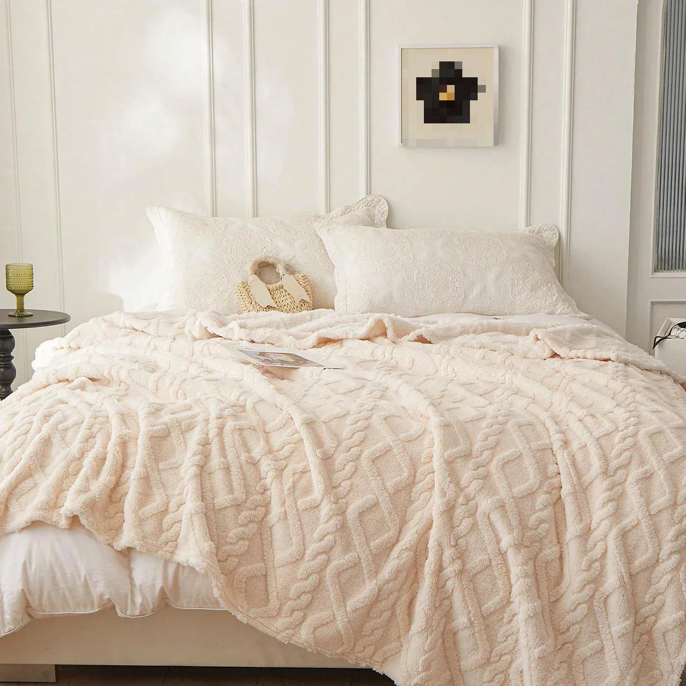 Single-Layer Coral Fleece Blanket