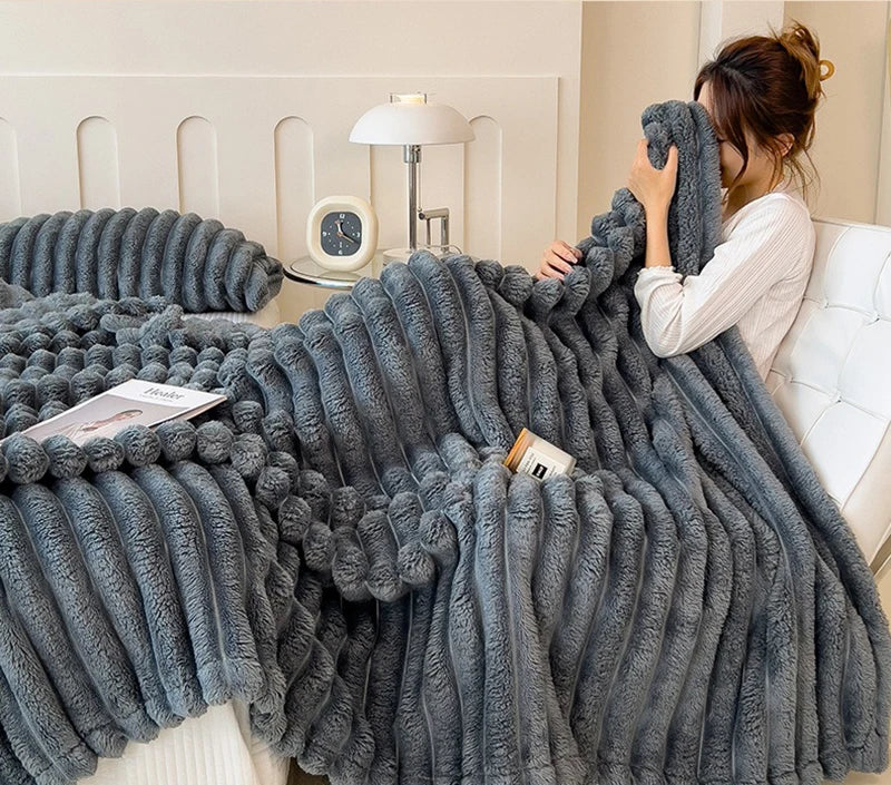 Light luxury Multifunctional Solid Color Rabbit Velvet Blanket Winter Thick Warm Flannel Used For Bedroom Living Room Blanket