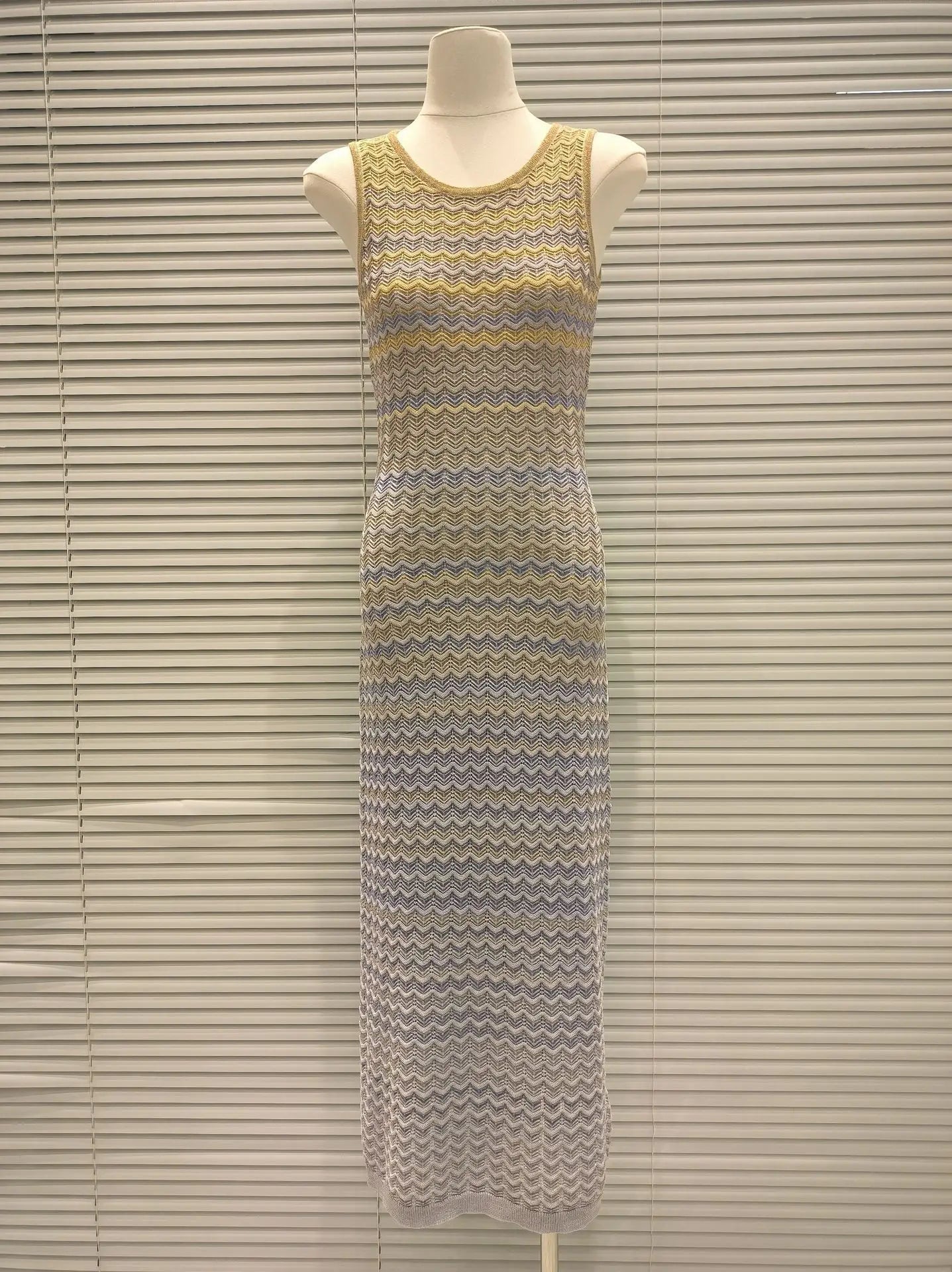 CHUJIE Women's Dress 2025 Spring/Summer New Design Gradually Changes Color, Fashion Elegant Slim Fit Round Neck Sleeveless Dress