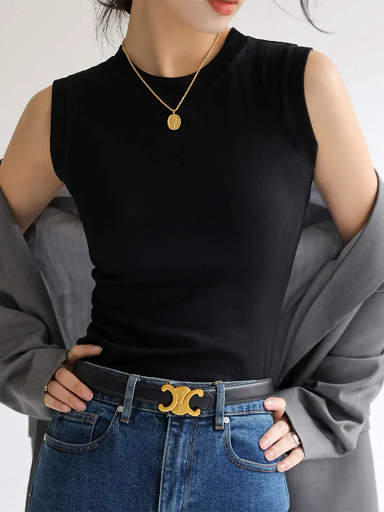 Camisole Vest for Women Round Neck Colourful Basic Sleeveless Undershirt Tops Tees with Coverage for Side Cleavage