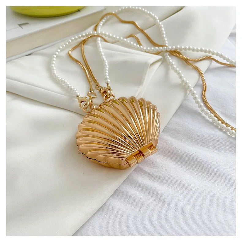 2025 New Summer Lipstick Bags for Women Fashion Pearl Mini Purse Crossbody Bag High Quality Gold Shell Bag Designer Shoulder Bag