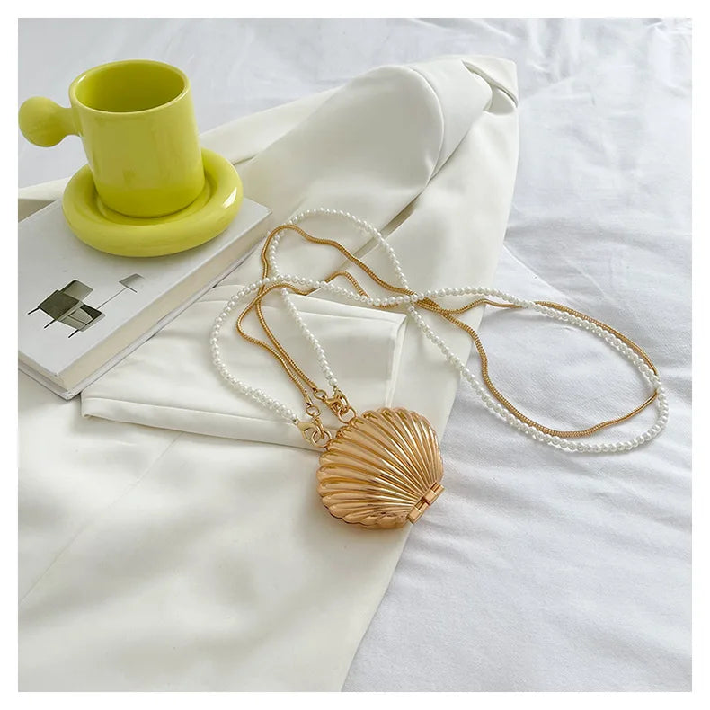 2025 New Summer Lipstick Bags for Women Fashion Pearl Mini Purse Crossbody Bag High Quality Gold Shell Bag Designer Shoulder Bag