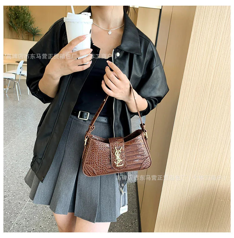 Texture Stone Patterned Armpit Bag 2025 New Simple Single Shoulder Women's Bag Temperament Crossbody Bag Small Fragrance Style