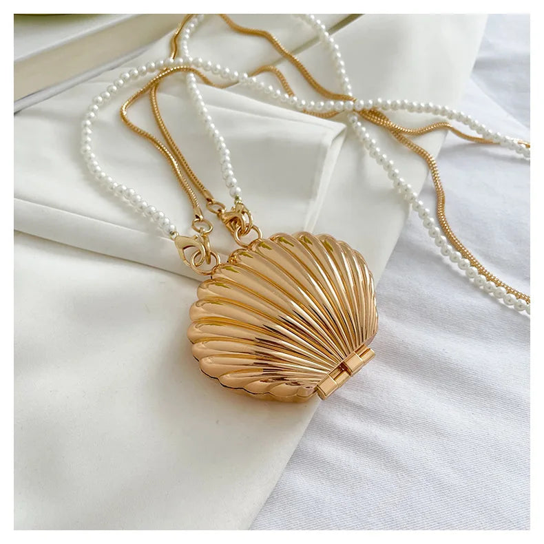 2025 New Summer Lipstick Bags for Women Fashion Pearl Mini Purse Crossbody Bag High Quality Gold Shell Bag Designer Shoulder Bag