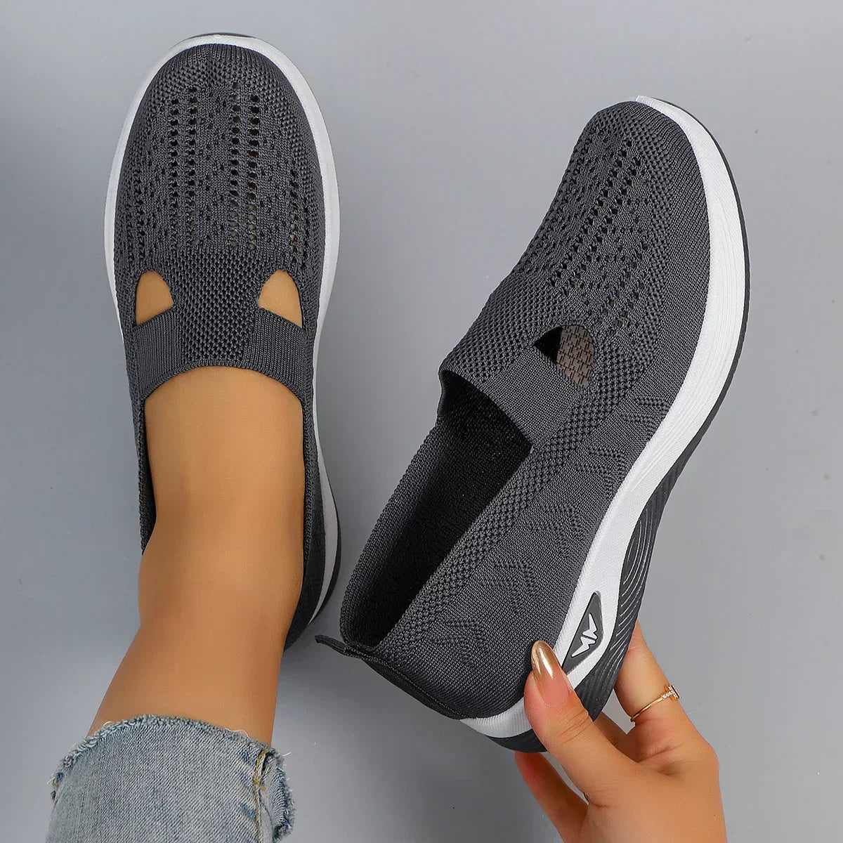 women's sports shoes