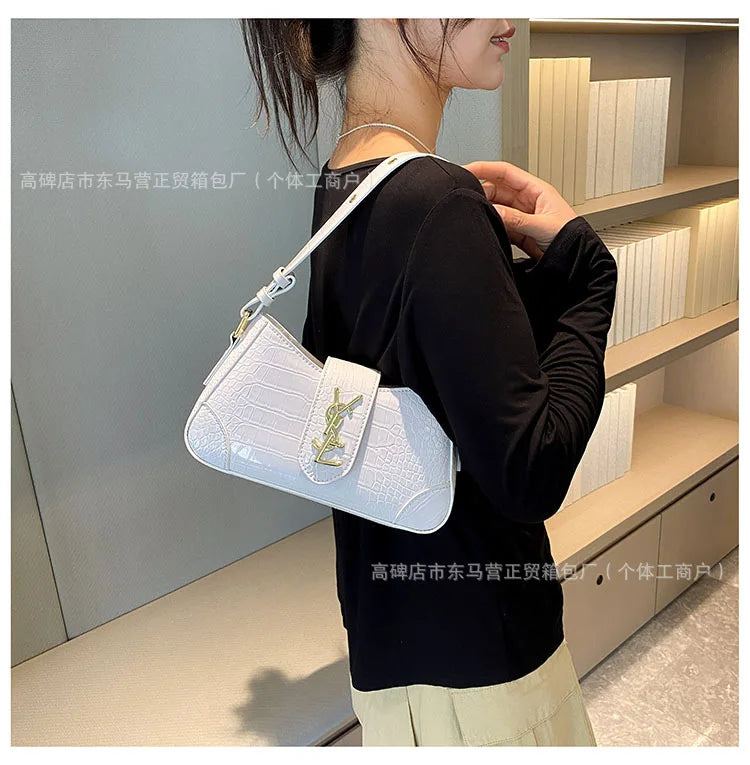 Texture Stone Patterned Armpit Bag 2025 New Simple Single Shoulder Women's Bag Temperament Crossbody Bag Small Fragrance Style