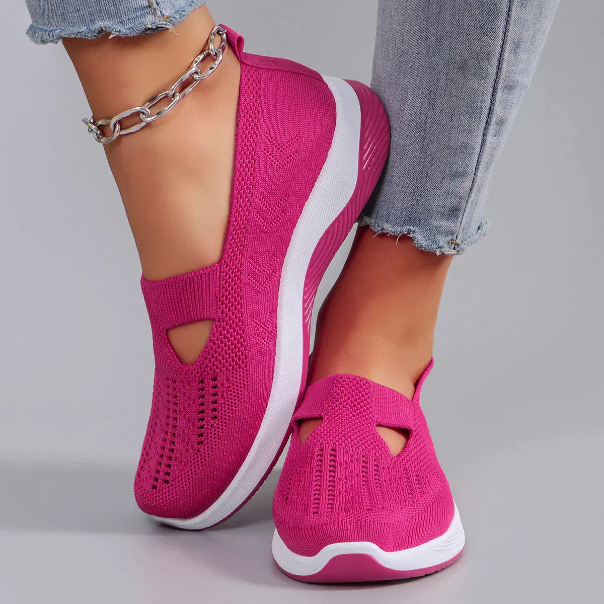 women's sports shoes