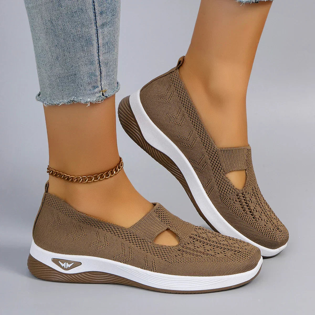 women's sports shoes
