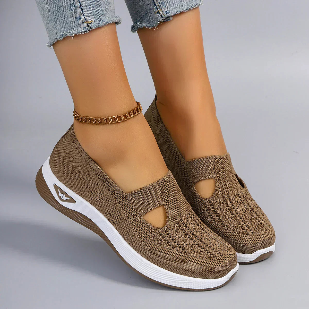 women's sports shoes