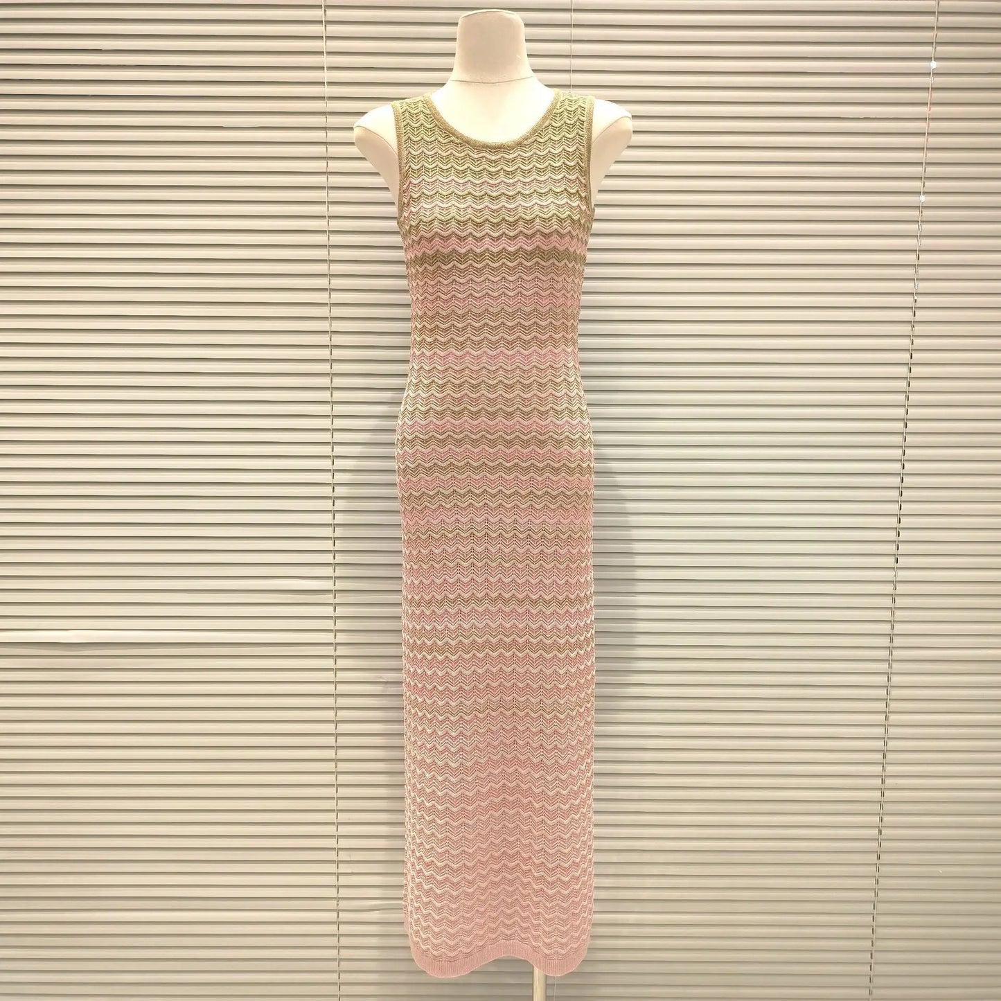 CHUJIE Women's Dress 2025 Spring/Summer New Design Gradually Changes Color, Fashion Elegant Slim Fit Round Neck Sleeveless Dress