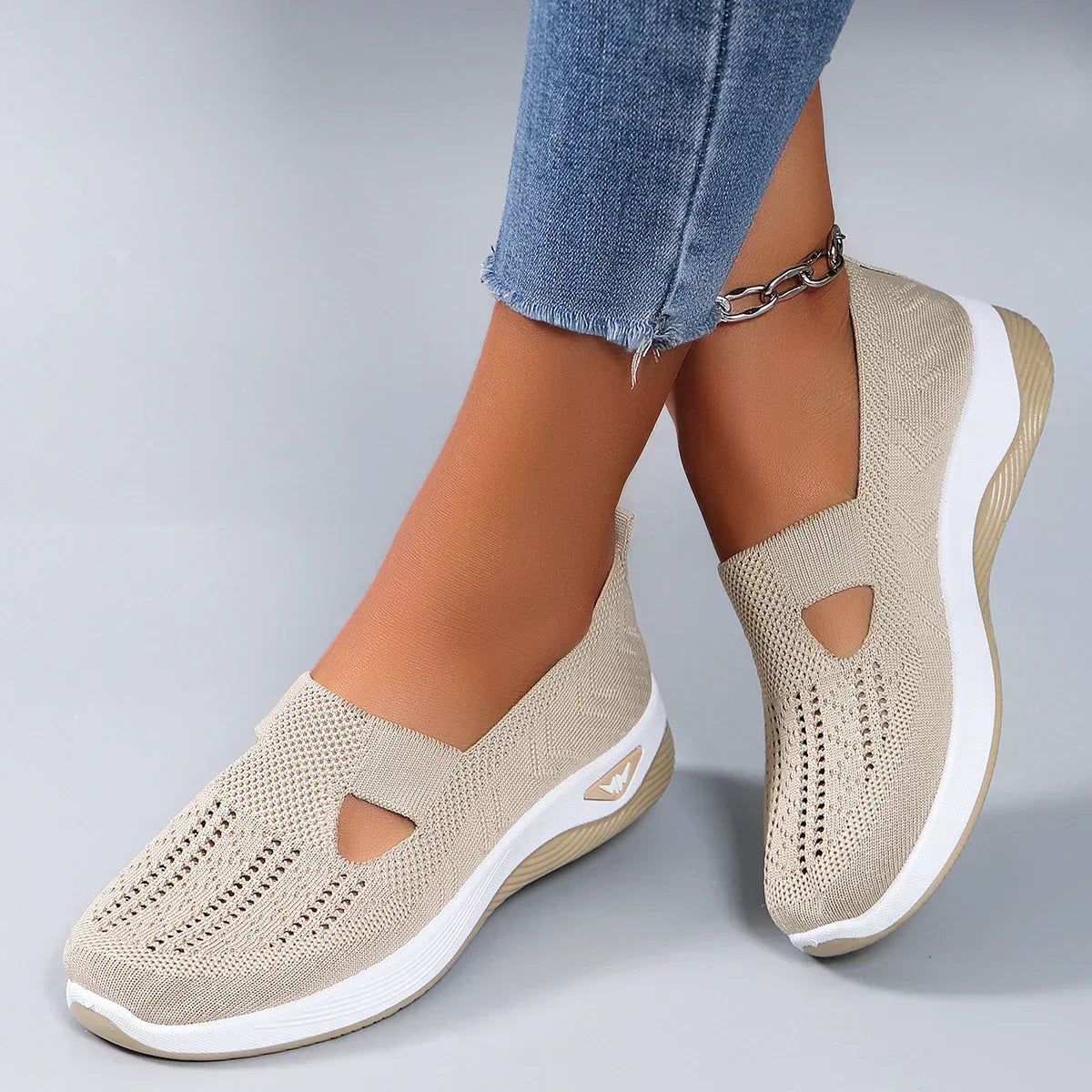 women's sports shoes