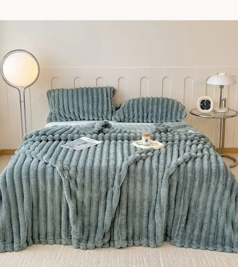 Winter Tafu Velvet Children's Comfortable Blanket Thick Coral Fleece Throw Blankets Adults Office Nap Blanket Sofa Small Cover