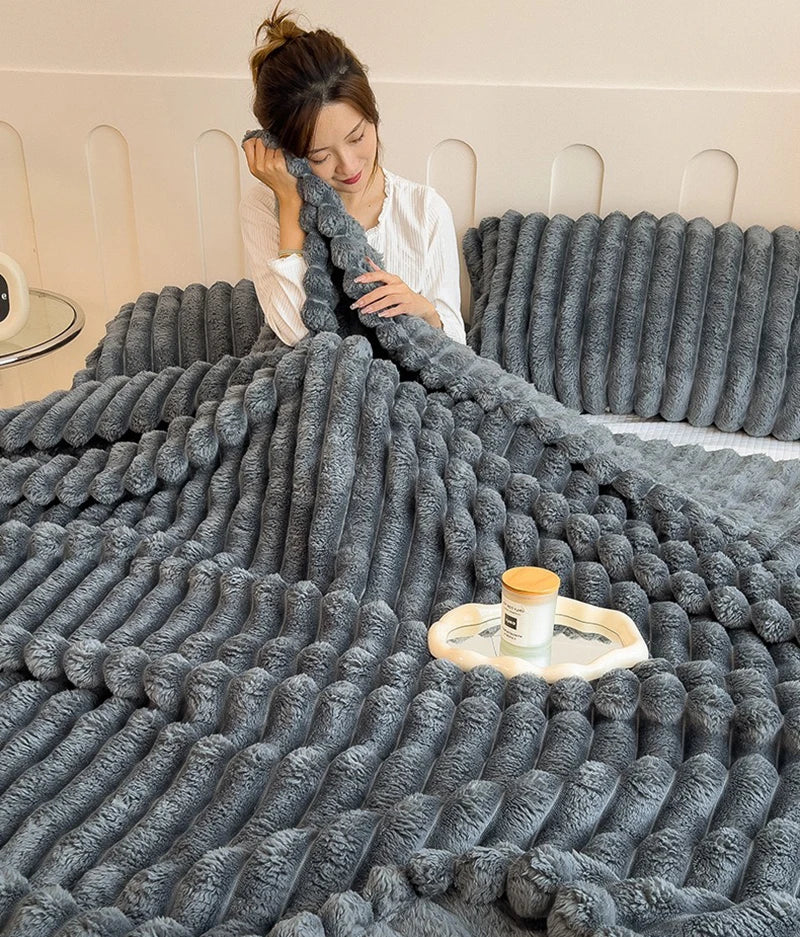 Light luxury Multifunctional Solid Color Rabbit Velvet Blanket Winter Thick Warm Flannel Used For Bedroom Living Room Blanket