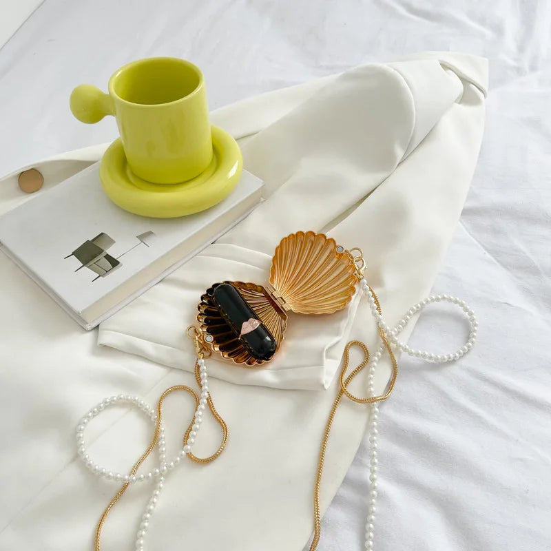 2025 New Summer Lipstick Bags for Women Fashion Pearl Mini Purse Crossbody Bag High Quality Gold Shell Bag Designer Shoulder Bag