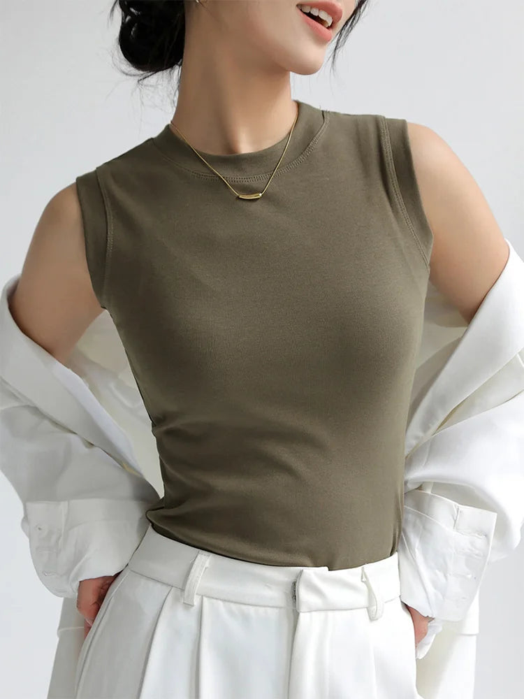 Camisole Vest for Women Round Neck Colourful Basic Sleeveless Undershirt Tops Tees with Coverage for Side Cleavage