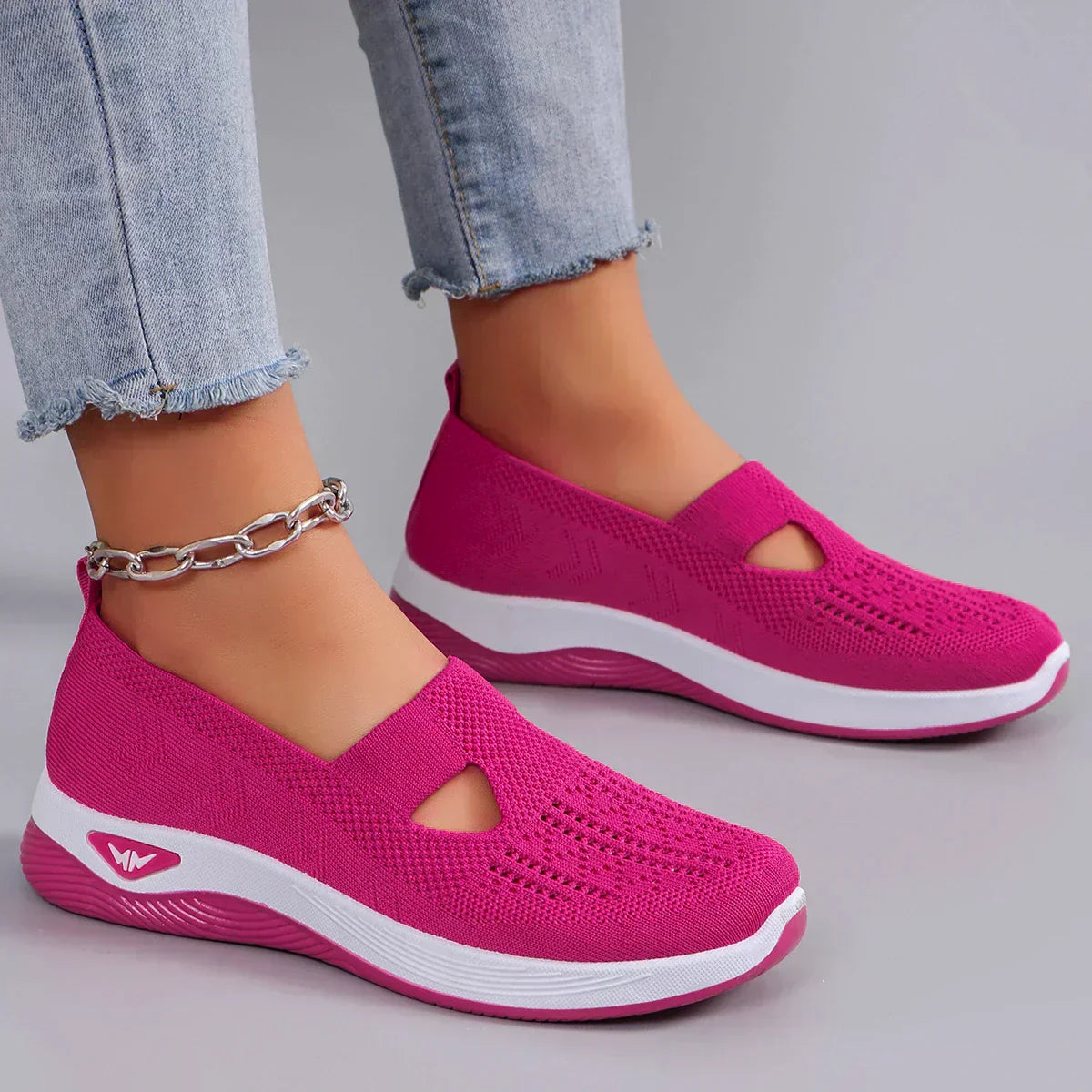 women's sports shoes