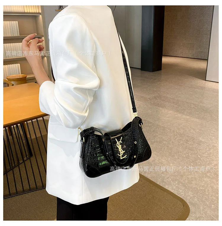 Texture Stone Patterned Armpit Bag 2025 New Simple Single Shoulder Women's Bag Temperament Crossbody Bag Small Fragrance Style