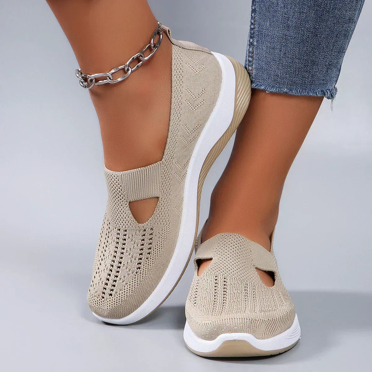 women's sports shoes