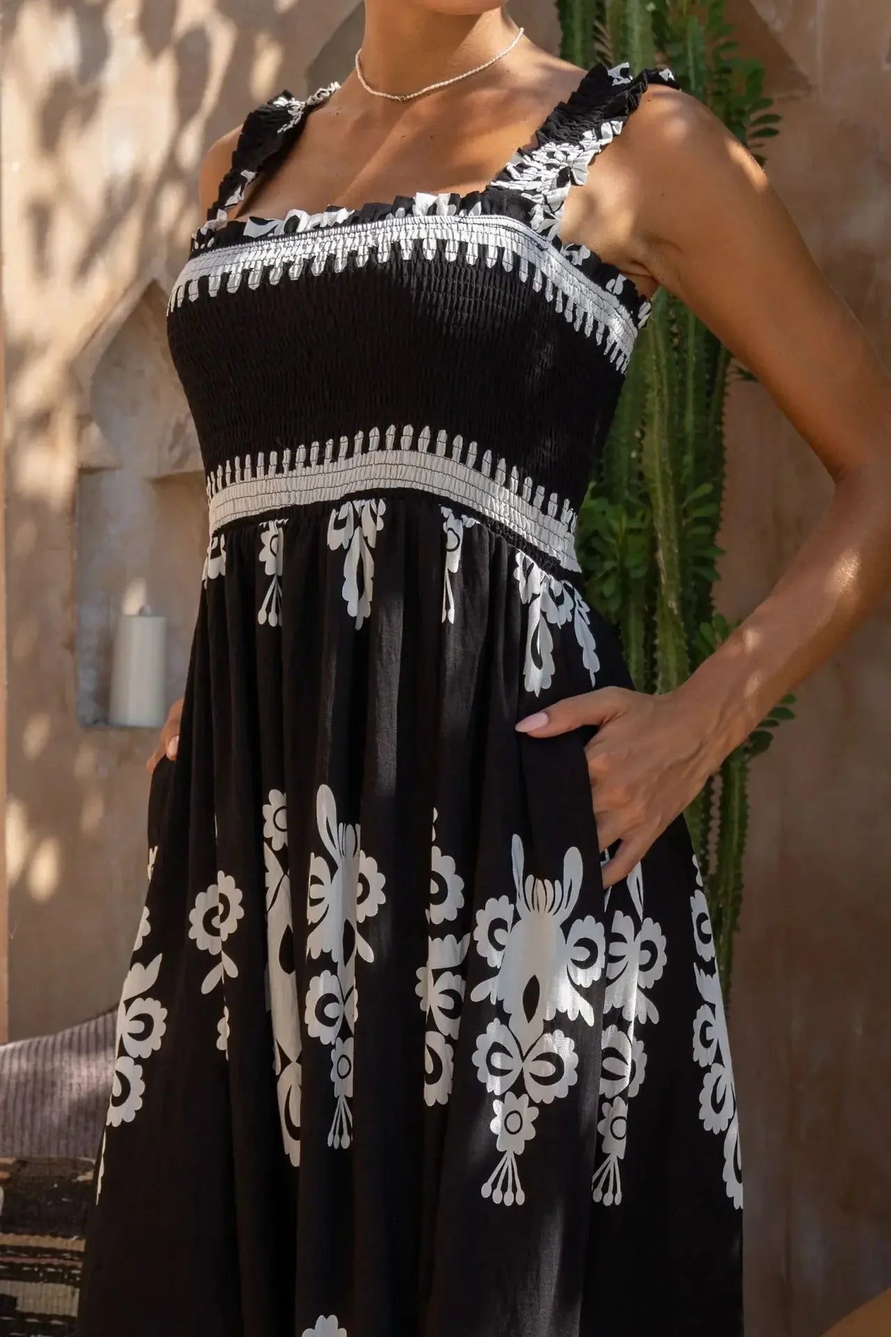 2025 Summer Fashion New Women's Bohemian Style Dress Beach Vacation Printed Strap Fold A-line Length Dress