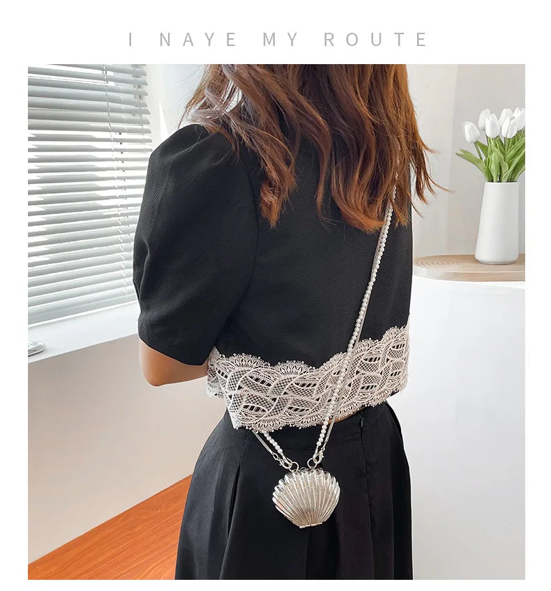 2025 New Summer Lipstick Bags for Women Fashion Pearl Mini Purse Crossbody Bag High Quality Gold Shell Bag Designer Shoulder Bag