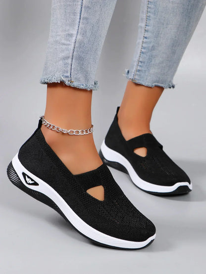 women's sports shoes