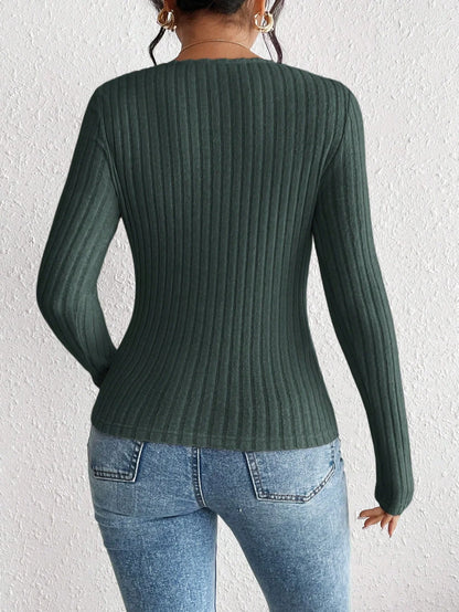 Autumn and winter fashion diamond collar knitted bottom shirt, women's casual long-sleeved tops, knitted long-sleeved T-shirt