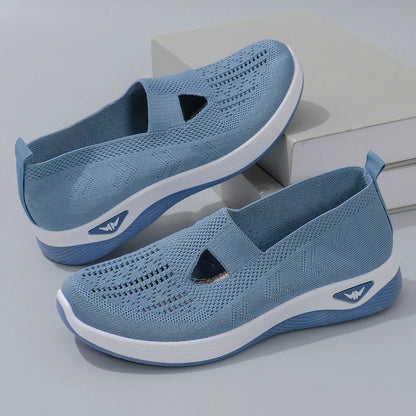 women's sports shoes