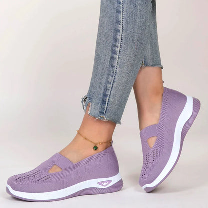 women's sports shoes
