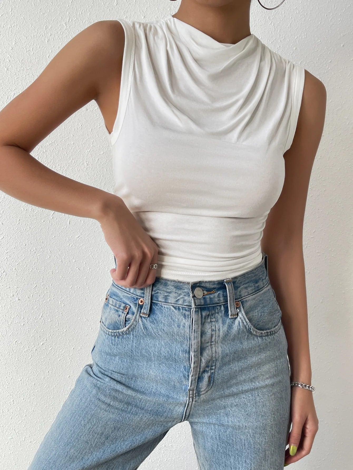 Women's Casual Pleated Design Top Summer Fashion Street Style Solid Color Slim Half High Neck Sleeveless T-Shirt Top