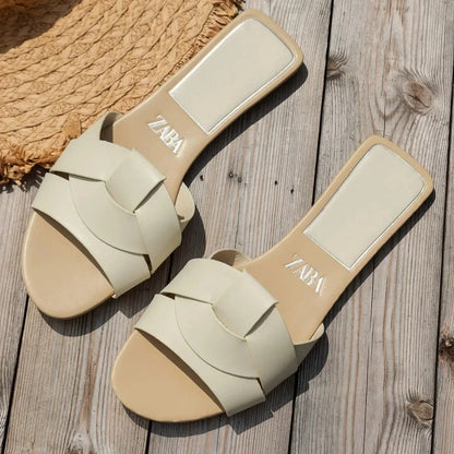 Flat Slippers Casual Shoes Woman 2025 Trend Luxury Summer Elegant Dresses Sandals Beach Designer House Round Toe Brand Bathroom