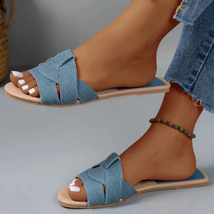 Flat Slippers Casual Shoes Woman 2025 Trend Luxury Summer Elegant Dresses Sandals Beach Designer House Round Toe Brand Bathroom
