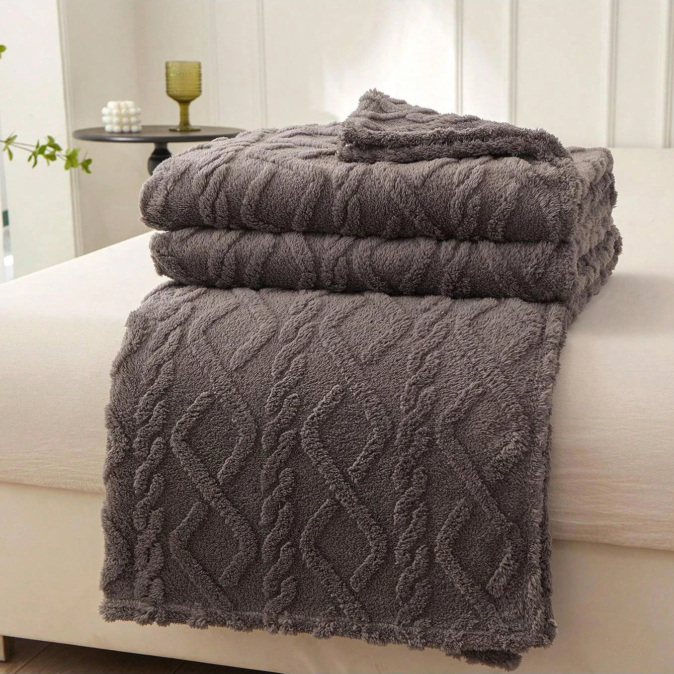 Single-Layer Coral Fleece Blanket