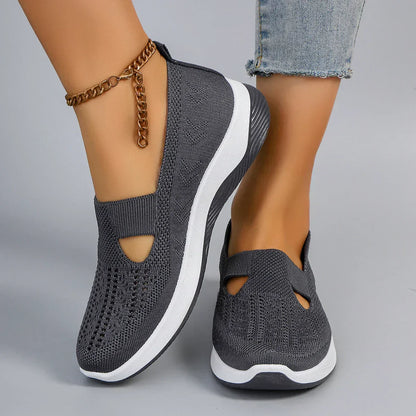 women's sports shoes