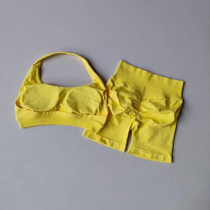 2 Pieces Yoga Suit for Women Seamless Fitness Gym Clothes Halter Sports Bra Matching Impact Shorts Workout Sets Gym Set Outfit
