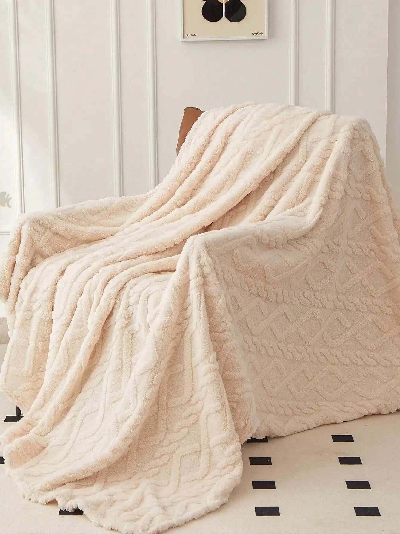 Single-Layer Coral Fleece Blanket