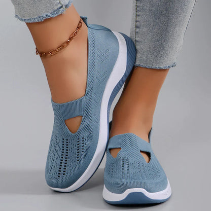 women's sports shoes
