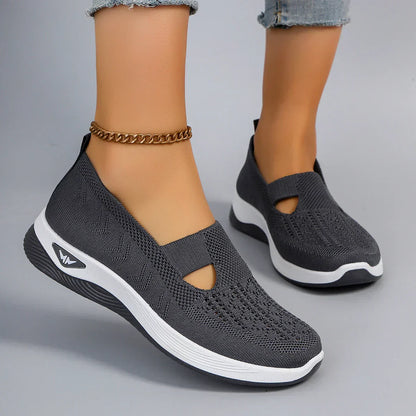 women's sports shoes
